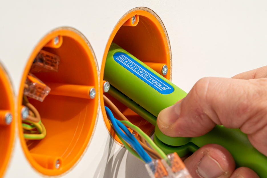 Round Cable Stripper No. 13 Green Line | Odizolovacie náradie je vyrobené až z 97 % z obnoviteľných surovín I na odizolovanie všetkých bežných kruhových káblov I pracovný rozsah Ø 6,0 - 13,0 mm