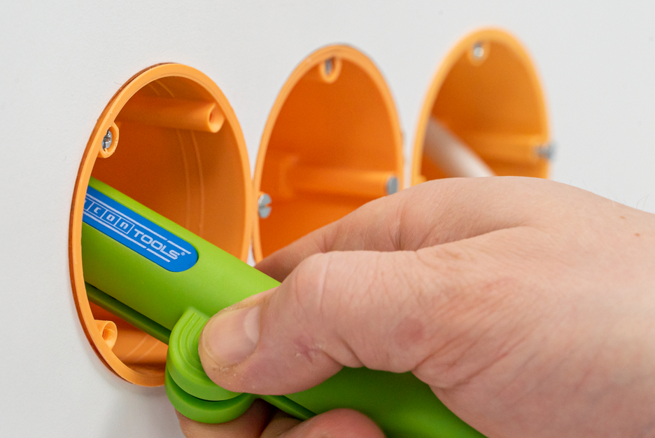 Round Cable Stripper No. 13 Green Line | Odizolovacie náradie je vyrobené až z 97 % z obnoviteľných surovín I na odizolovanie všetkých bežných kruhových káblov I pracovný rozsah Ø 6,0 - 13,0 mm