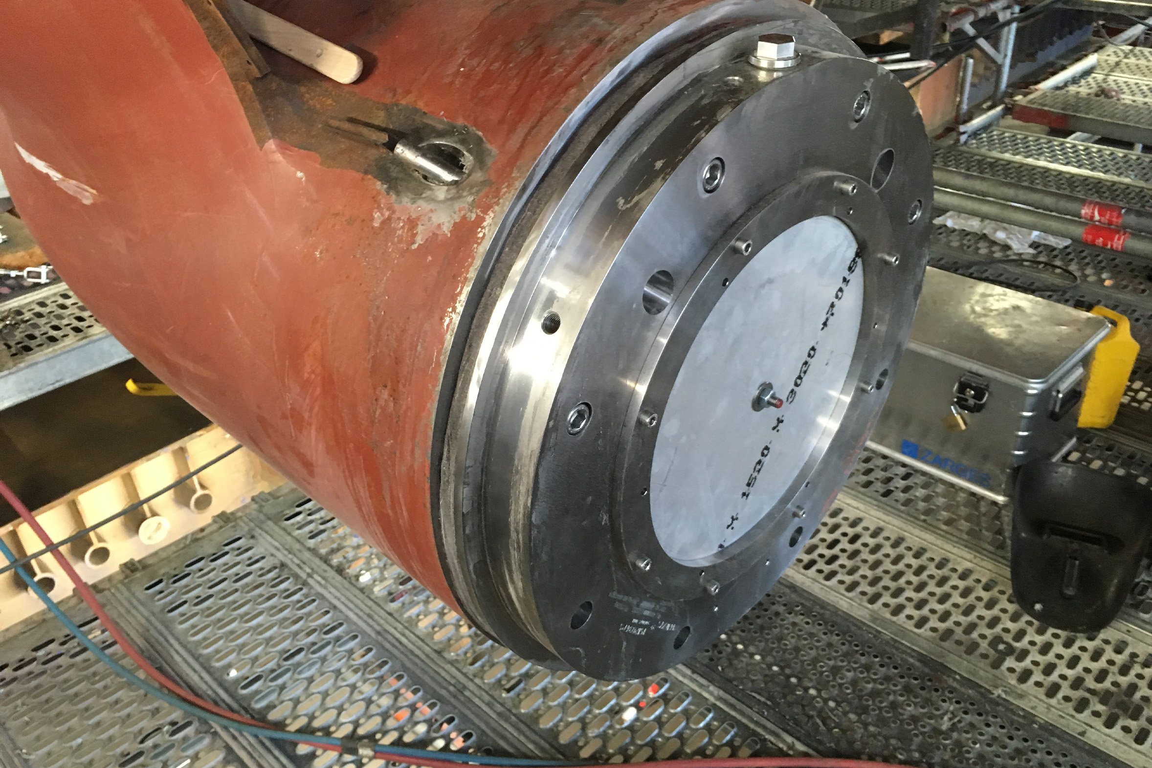 WEICON-Urethan-85_Reparatur-eines-Wellendichtrings-an-einer-Schiffsantriebsanlage WEICON-Urethan-85_Reparatur-eines-Wellendichtrings-an-einer-Schiffsantriebsanlage