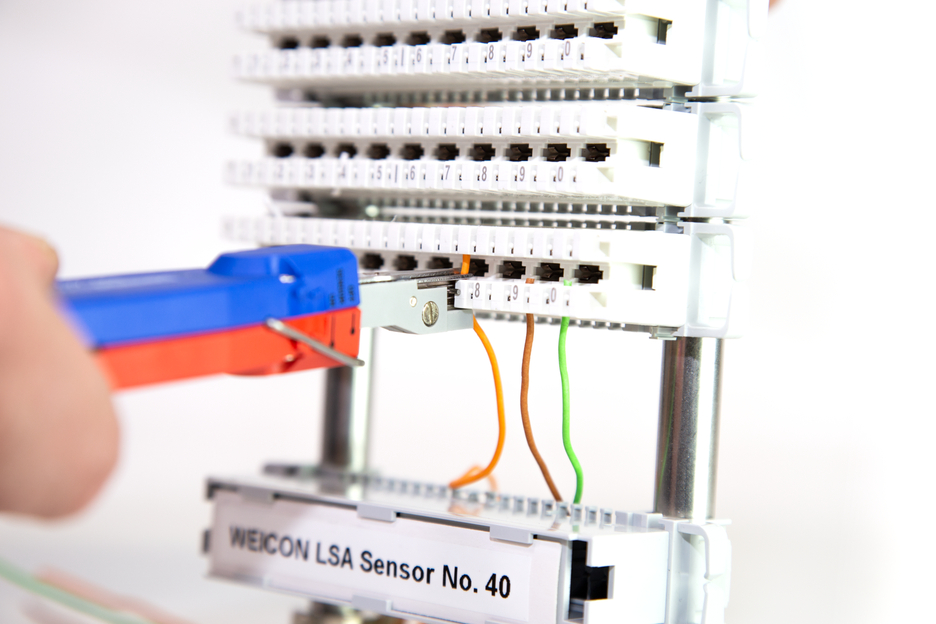 LSA Senzor No. 40 | aplikačný nástroj LSA vrátane snímača na snímanie koncovej polohy drôtu