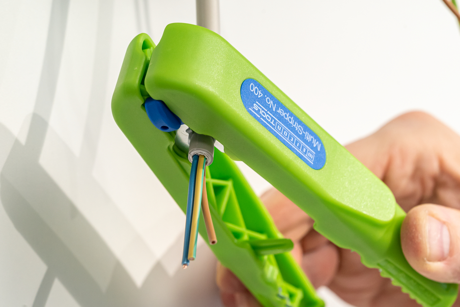 Multi-Stripper No. 400 Green Line | Odizolovacie náradie je vyrobené až z 97 % z obnoviteľných surovín, multifunkčný odizolovač, odizolovanie pracovnej plochy 0,5 - 6,0 mm² / odizolovanie Ø 8 - 13 mm