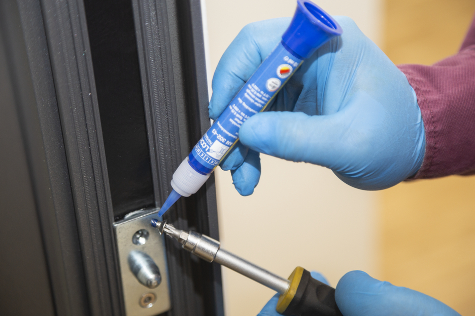 WEICONLOCK® AN 302-43 zaistenie skrutiek | stredná pevnosť, vyššia viskozita, schválené na pitnú vodu